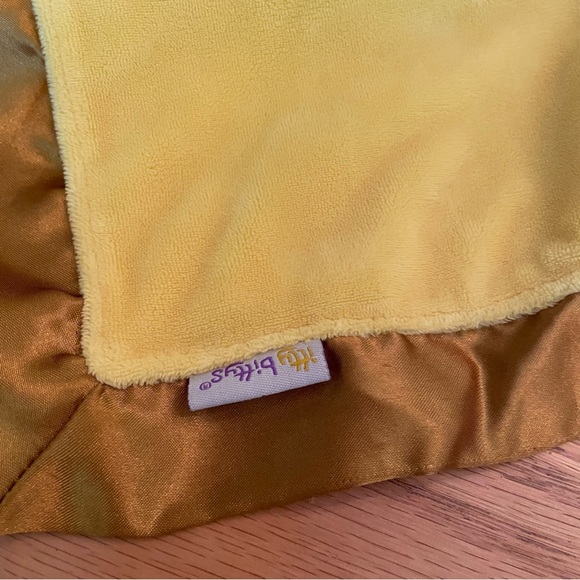 The Lion King Simba Itty Bitty Lovey Blanket - Picture 4 of 5